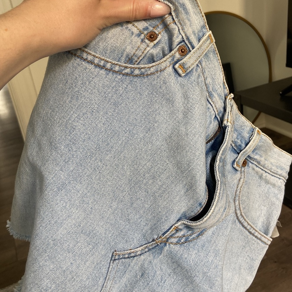 Levi’s Mini Skirt in Light Blue - Picture 3 of 3